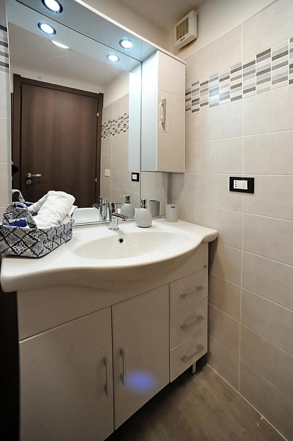 Cozy Studio In Turin City Center By Wonderful Italy Værelse billede